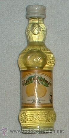Coleccionismo de vinos y licores: BOTELLIN LICOR DE LIMON HIJO DE RAFAEL REYES. SEVILLA     RF-577