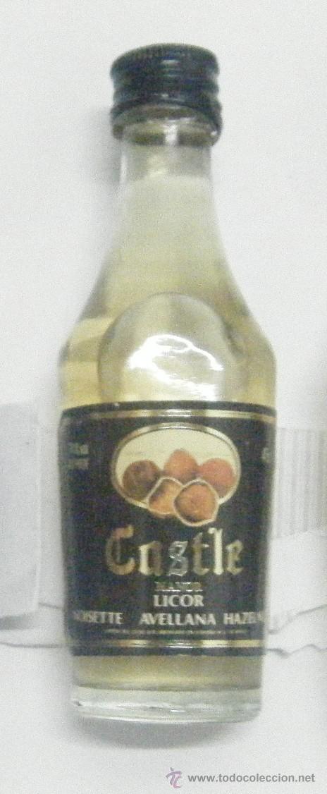 Coleccionismo de vinos y licores: BOTELLIN LICOR DE AVELLANA CASTLE   RF-700