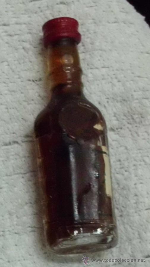 Coleccionismo de vinos y licores: BOTELLIN DE LICOR     RF-1054