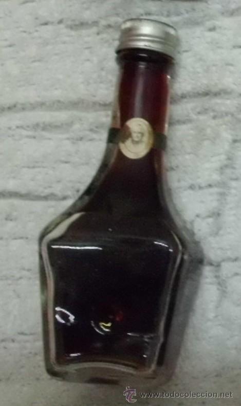 Coleccionismo de vinos y licores: BOTELLIN DE LICOR      RF-1303