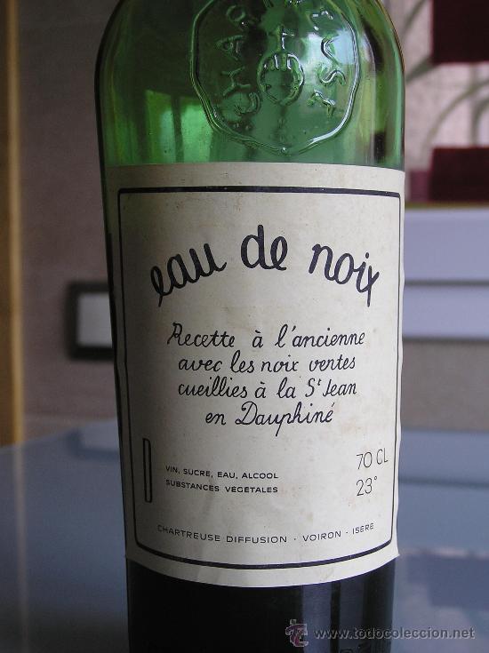 Botella De Eau De Noix Chartreuse Sold Through Direct Sale