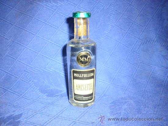 Collection of wines and liquors: ANTIGUA MINIATURA DE ANIS MONTA&Ntilde;A, GRANOLLERS BARCELONA, . MED. ALTO 9,5 CM.