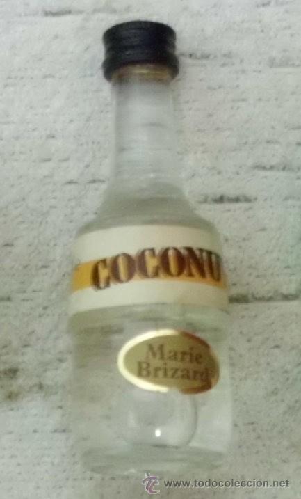 Coleccionismo de vinos y licores: BOTELLIN LICOR COCONUT. DESTILERIA MARIE BRIZARD     RF-1465