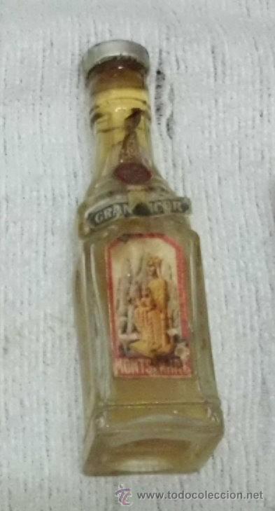 Coleccionismo de vinos y licores: BOTELLIN GRAN LICOR MONTSERRAT     RF-1552