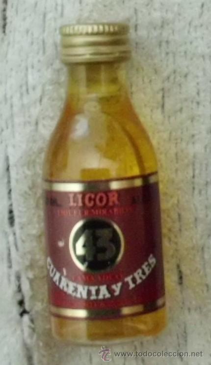 Coleccionismo de vinos y licores: BOTELLIN LICOR 43. ELABORADO POR DIEGO ZAMORA S. A. CARTAGENA     RF-1617