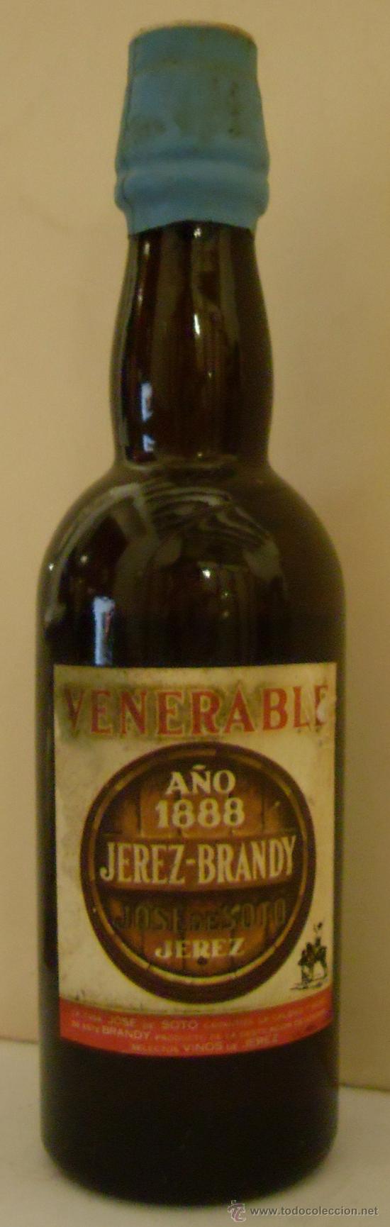 Sammlung von Weinen und Lik&ouml;ren: BOTELLIN DE BRANDY DE JEREZ VENERABLE. BODEGAS JOSE SOTO. JEREZ DE LA FRONTERA, CADIZ.