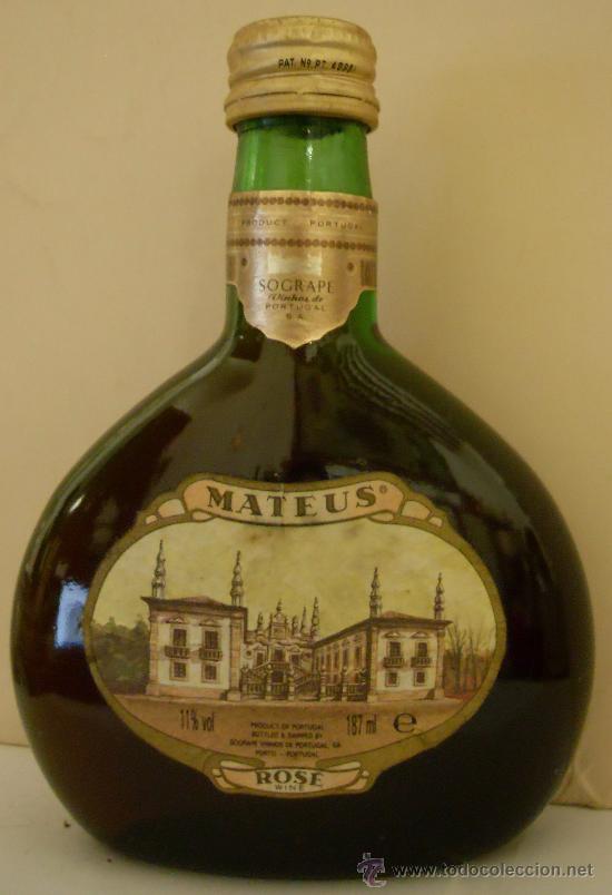Sammlung von Weinen und Lik&ouml;ren: BOTELLIN DE VINO ROSADO MATEUS. ELABORADO POR SOGRAPE. PORTUGAL.