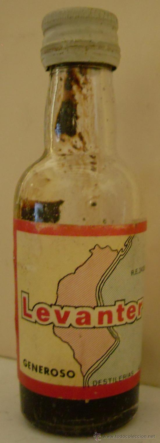 Sammlung von Weinen und Lik&ouml;ren: BOTELLIN DE VINO GENEROSO LEVANTER. DESTILERIAS ALONSO.
