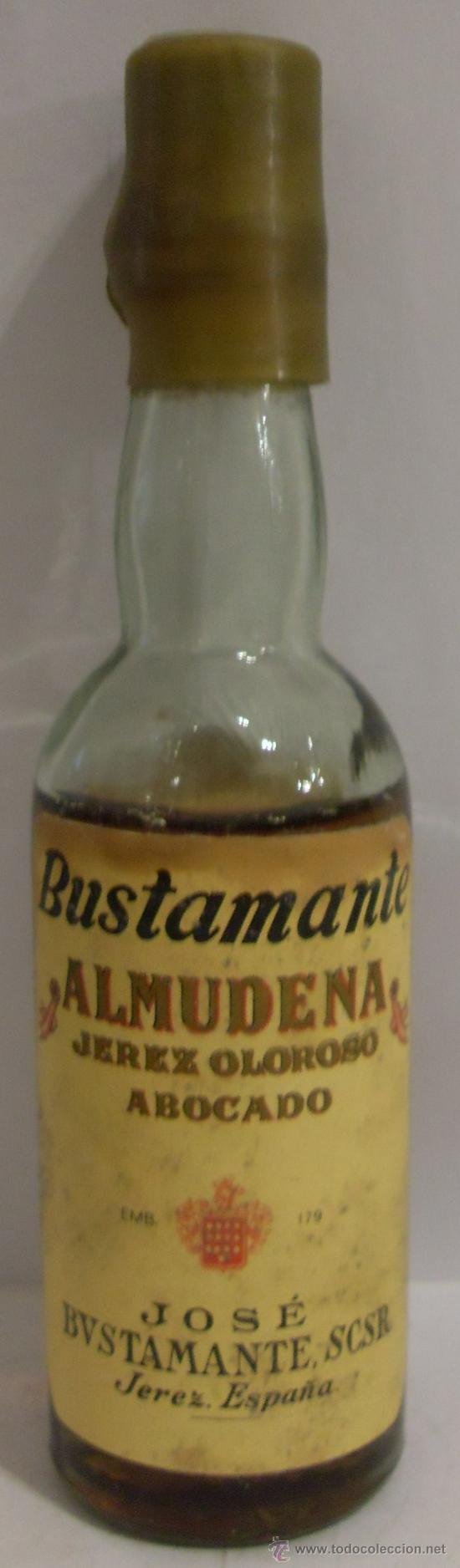 Sammlung von Weinen und Lik&ouml;ren: BOTELLIN DE VINO DE JEREZ OLOROSO ALMUDENA. BODEGAS JOSE BUSTAMANATE. JEREZ DE LA FRA. CADIZ.