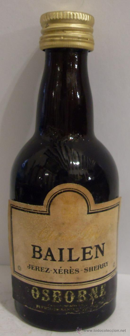 Sammlung von Weinen und Lik&ouml;ren: BOTELLIN DE VINO DE JEREZ OLOROSO BAILEN. BODEGAS OSBORNE. EL PUERTO DE STA. M&ordf;, CADIZ.