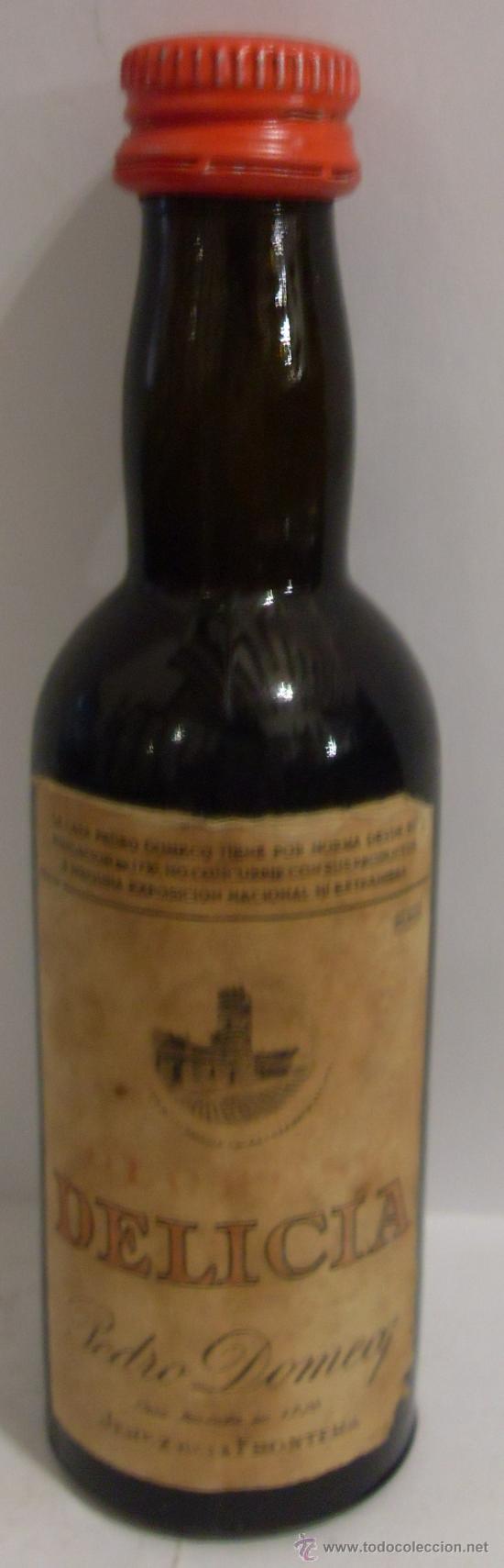 Sammlung von Weinen und Lik&ouml;ren: BOTELLIN DE VINO DE JEREZ OLOROSO DELICIA. BODEGA PEDRO DOMECQ. JEREZ FRA. CADIZ.