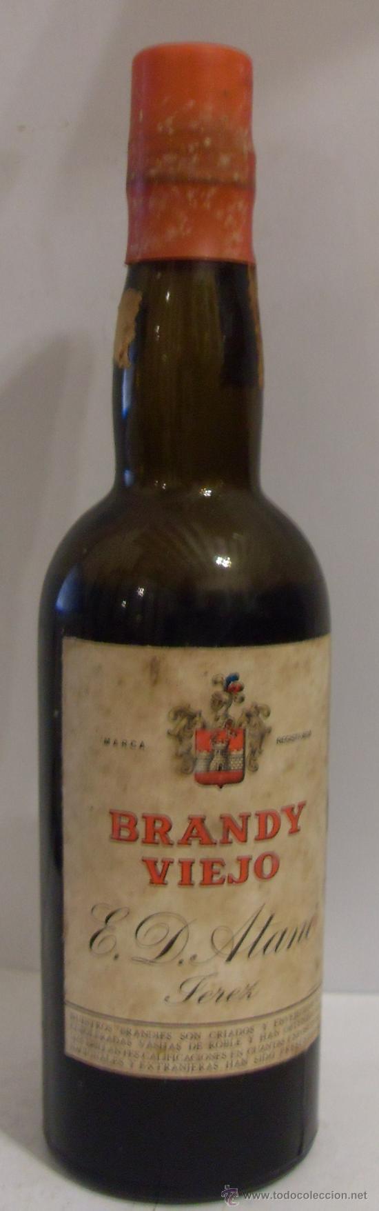 Sammlung von Weinen und Lik&ouml;ren: BOTELLIN DE BRANDY DE JEREZ VIEJO. BODEGAS E. D. ATANE. JEREZ DE LA FRA, CADIZ.