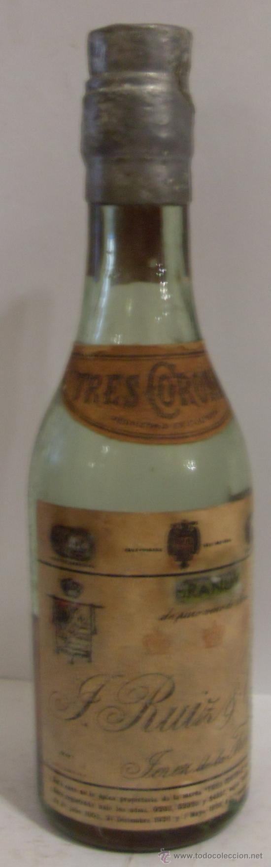 Sammlung von Weinen und Lik&ouml;ren: BOTELLIN DE BRANDY TRES CORONAS. BODEGAS F. RUIZ Y C&ordf;. JEREZ DE LA FRONTERA, CADIZ.