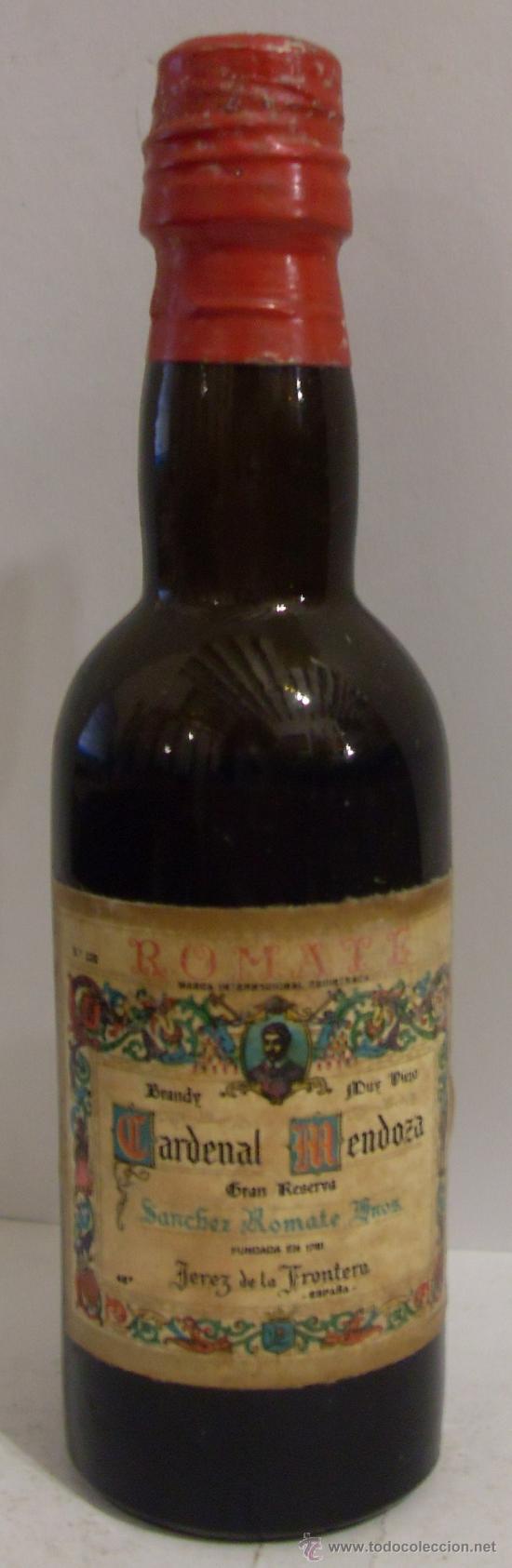 Sammlung von Weinen und Lik&ouml;ren: BOTELLIN DE BRANDY CARDENAL MENDOZA. BODEGAS SANCHEZ ROMATE HNOS. JEREZ DE LA FRONTERA, CADIZ.