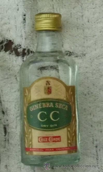 Coleccionismo de vinos y licores: BOTELLIN DE GINEBRA SECA CC. DESTILERIA CRUZ CONDE. CORDOBA     RF-1918