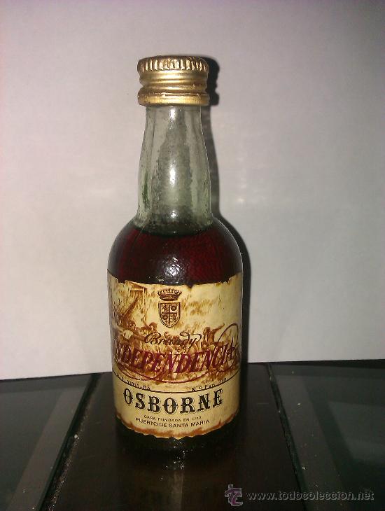 Sammlung von Weinen und Lik&ouml;ren: BOTELLIN BRANDY INDEPENDENCIA. OSBORNE. PUERTO DE SANTA MARIA.