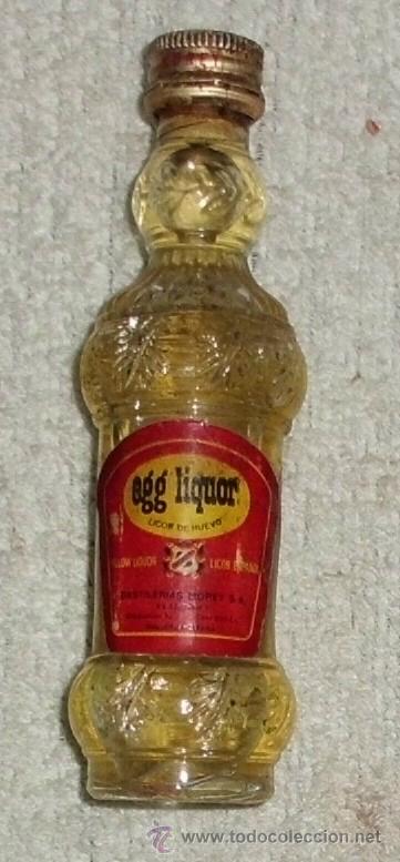 Coleccionismo de vinos y licores: BOTELLIN EGG LIQUOR. LICOR DE HUEVO. DESTILERIA MOREY. MALLORCA     RF-2265