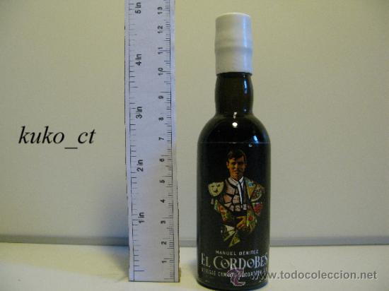 Sammlung von Weinen und Lik&ouml;ren: BOTELLITA BOTELLIN VINO MANUEL BENITEZ EL CORDOBES BODEGAS CAMPOS DE CORDOBA