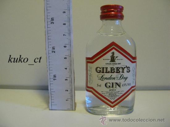 Collection of wines and liquors: BOTELLITA BOTELLIN GIN GILBEY&acute;S LONDON DRY