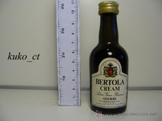 Sammlung von Weinen und Lik&ouml;ren: BOTELLITA BOTELLIN SHERRY RESERVA GRAN SOLERA BERTOLA CREAM DESTILERIAS BERTOLA