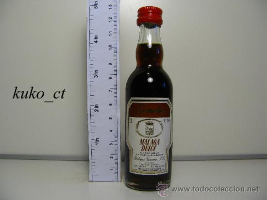Sammlung von Weinen und Lik&ouml;ren: BOTELLITA BOTELLIN VINO MALAGA DULCE GOMARA BODEGAS GOMARA MALAGA