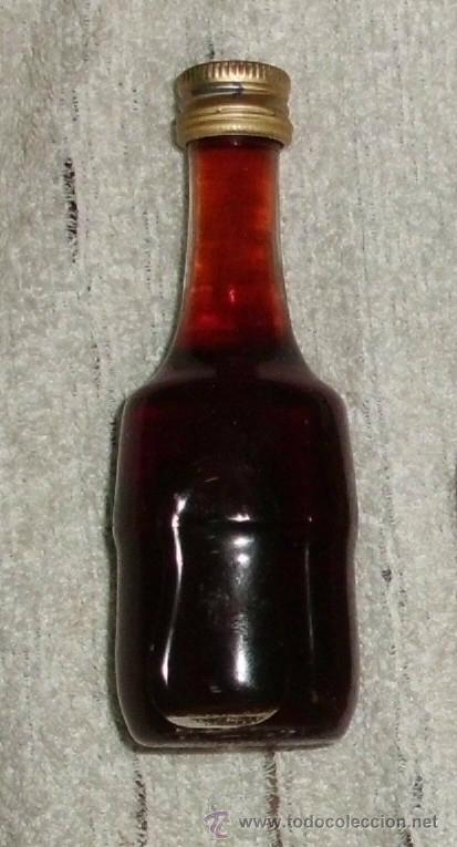Coleccionismo de vinos y licores: BOTELLIN DE LICOR FALTO DE ETIQUETA     RF-2448