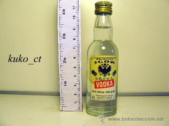 Collection of wines and liquors: BOTELLITA BOTELLIN VODKA PRINCIPE IGOR DESTILERIAS VILLANUEVA Y GELTRU