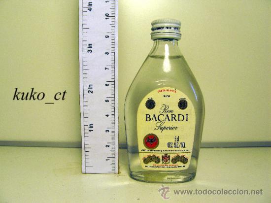 Sammlung von Weinen und Lik&ouml;ren: BOTELLITA BOTELLIN RON SUPERIOR BACARDI CARTA BLANCA HAMBURG ALEMANIA