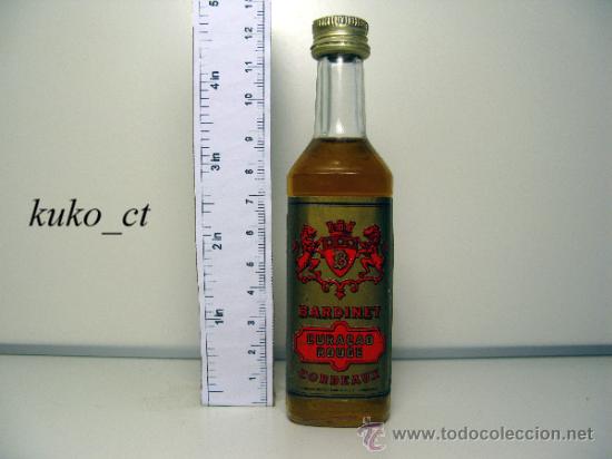Sammlung von Weinen und Lik&ouml;ren: BOTELLITA BOTELLIN CURACAO ROUGE BARDINET BORDEAUX DESTILERIAS BARDINET
