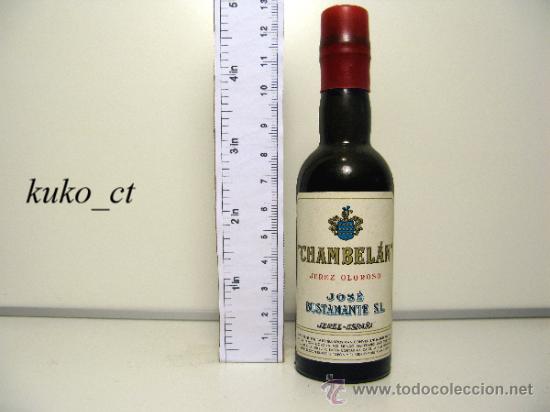 Sammlung von Weinen und Lik&ouml;ren: BOTELLITA BOTELLIN JEREZ OLOROSO CHAMBELAN DESTILERIAS JOSE BUSTAMANTE