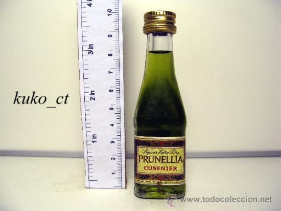 Sammlung von Weinen und Lik&ouml;ren: BOTELLITA BOTELLIN PRUNELLIA LIQUEUR EXTRA DRY CUSENIER FRANCE