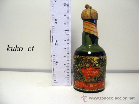 Collection of wines and liquors: BOTELLITA BOTELLIN CREME DE CACAO CHOUVA A LA VAINILLE DESTILERIAS BARDINET BORDEAUX