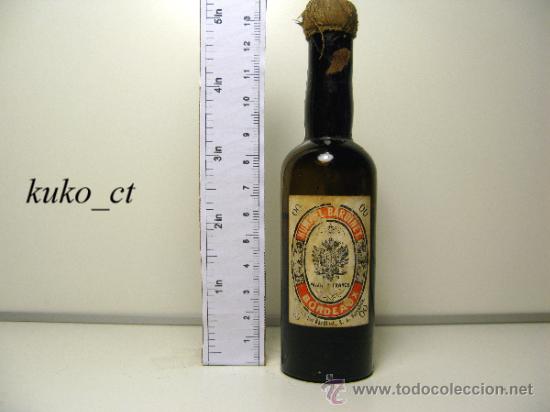 Collection of wines and liquors: BOTELLITA BOTELLIN VODKA KUMMEL EXTRA DRY 4 CEROS DESTILERIAS BARDINET
