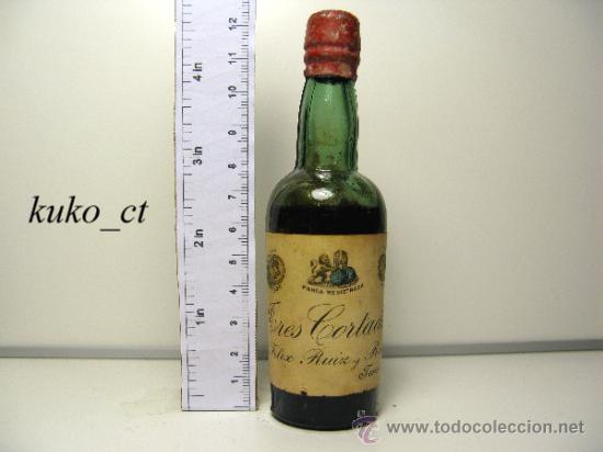 Collection of wines and liquors: BOTELLITA BOTELLIN VINO TRES CORTADOS BODEGAS FELIX RUIZ Y RUIZ