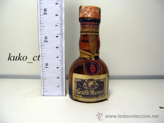 Sammlung von Weinen und Lik&ouml;ren: BOTELLITA BOTELLIN GRAND MARNIER LIQUEUR TRIPLE ORANGE DESTILERIAS MARNIER LAPOSTOLLE FRANCIA