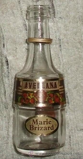 Coleccionismo de vinos y licores: BOTELLIN LICOR AVELLANA. MARIE BRIZARD. BORDEAUX. FRANCE    RF-2785