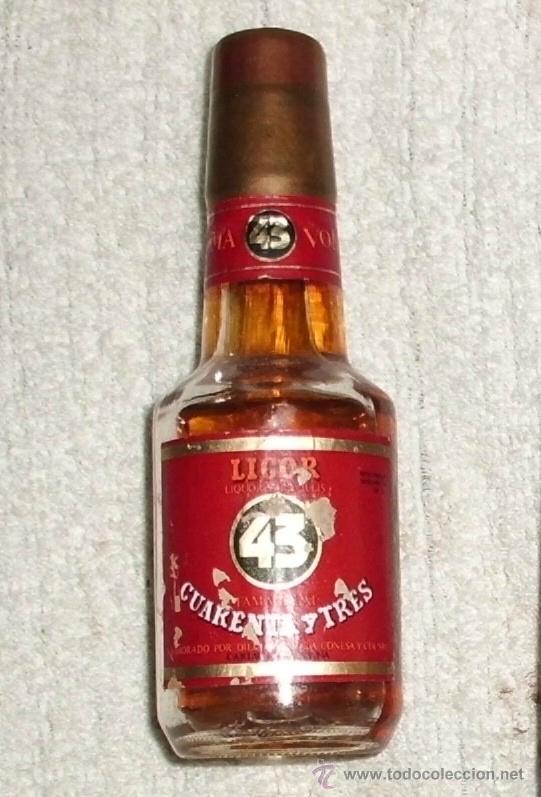 Coleccionismo de vinos y licores: BOTELLIN LICOR 43. DESTILERIA DIEGO ZAMORA CONESA Y CIA. CARTAGENA   RF-2979