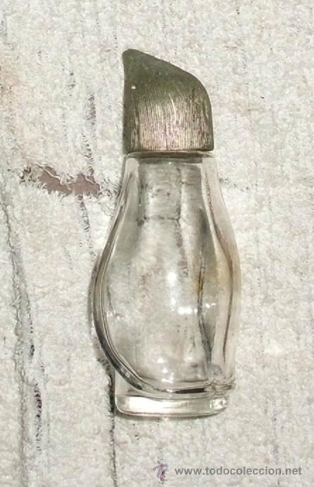 Coleccionismo de vinos y licores: BOTELLIN DE LICOR CON MOTIVO DE PINGUINO    RF-3010