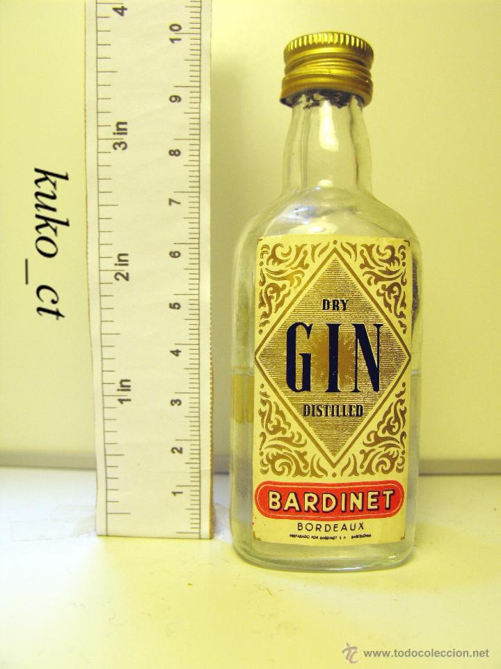 Sammlung von Weinen und Lik&ouml;ren: BOTELLITA BOTELLINDRY GIN DESTILLED BARDINET BORDEAUX