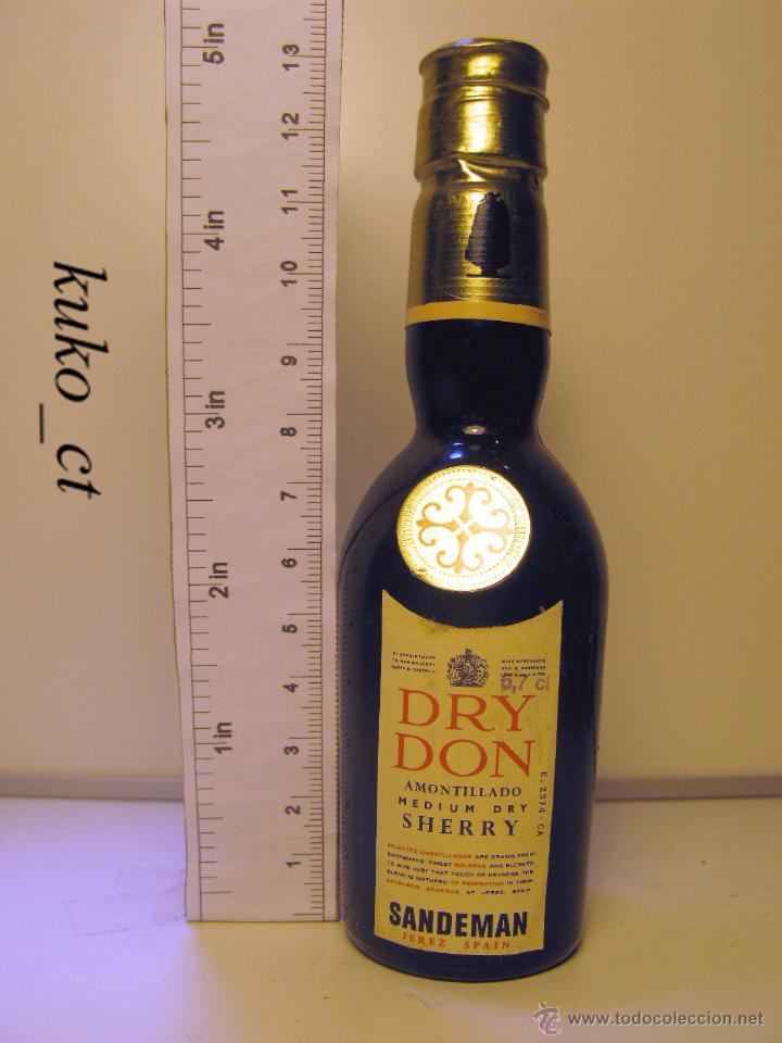 Sammlung von Weinen und Lik&ouml;ren: BOTELLITA BOTELLIN DRY DON AMONTILLADO MEDIUM SHERRY SANDEMAN JEREZ SPAIN