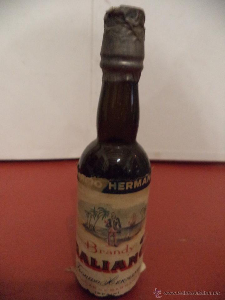 Collection of wines and liquors: BOTELLIN DE BRANDY. GALIANO. FLORIDO HERMANOS. SANLUCAR DE BARRAMEDA (SPAIN).