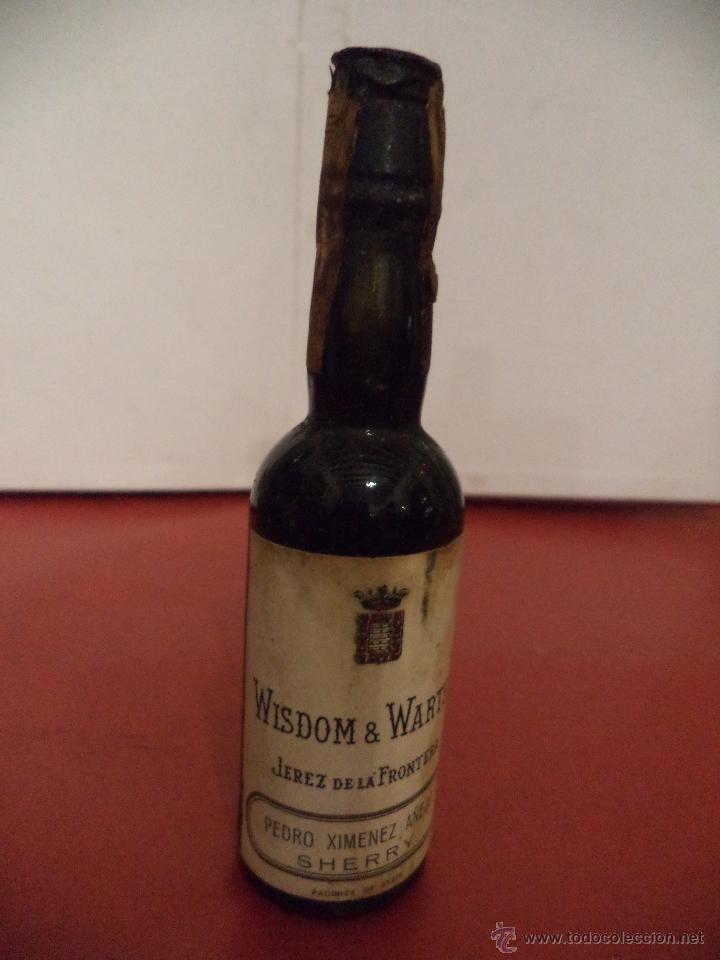 Collection of wines and liquors: BOTELLIN DE PEDRO XIMENEZ A&Ntilde;EJO SHERRY. WISDOM & WARTER. JEREZ DE LA FRONTERA.