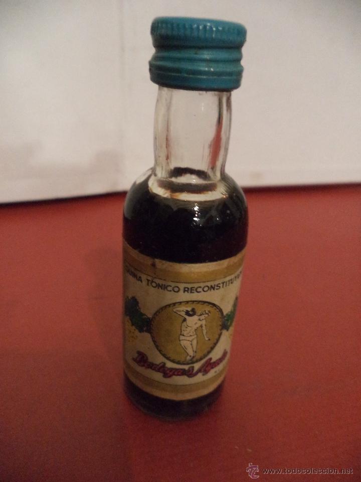 Coleccionismo de vinos y licores: BOTELLIN DE QUINA T&Oacute;NICO RECONSTITUYENTE. BODEGAS AYALA. ALICANTE.