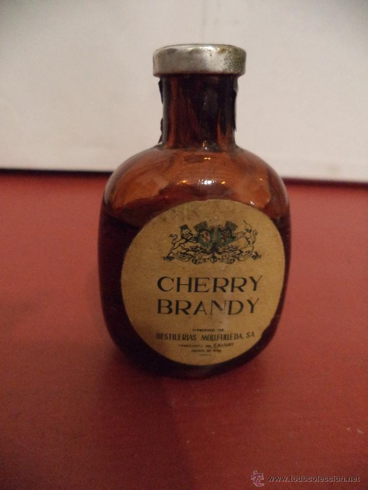 Coleccionismo de vinos y licores: BOTELLIN DE BRANDY CHERRY. DESTILER&Iacute;AS MOLLFULLEDA, S. A. ESPA&Ntilde;A.