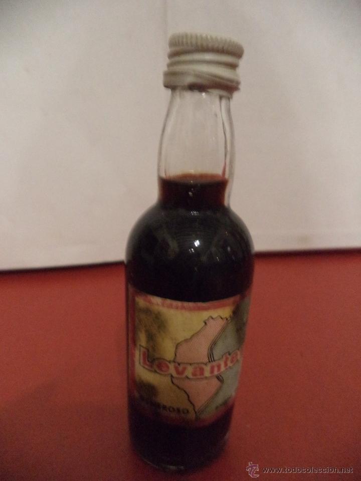 Coleccionismo de vinos y licores: BOTELLIN DE VINO GENEROSO LEVANTER. BODEGAS AYALA.