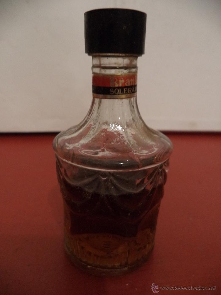 Coleccionismo de vinos y licores: BOTELLIN DE BRANDY SOLERA 1958. DESTILER&Iacute;AS ANTONIO GO&Ntilde;I, S. A