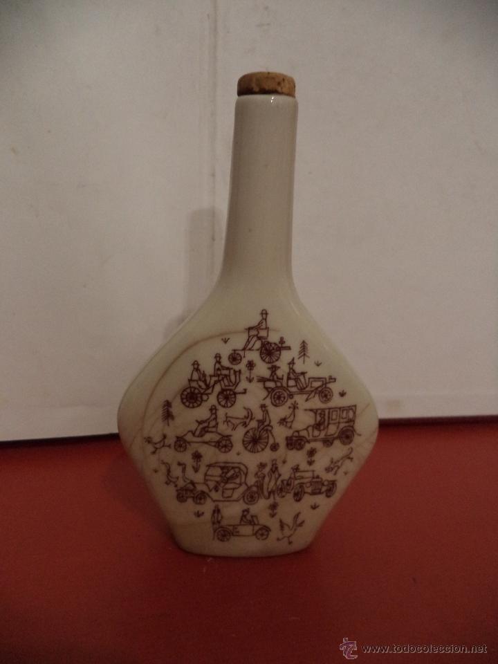 Coleccionismo de vinos y licores: BOTELLIN DE ESCORIAL GR&Uuml;N. ANTON RIEMERSCHMID. DEUTSCHES ERZEUGNIS. ALEMAN&Iacute;A.