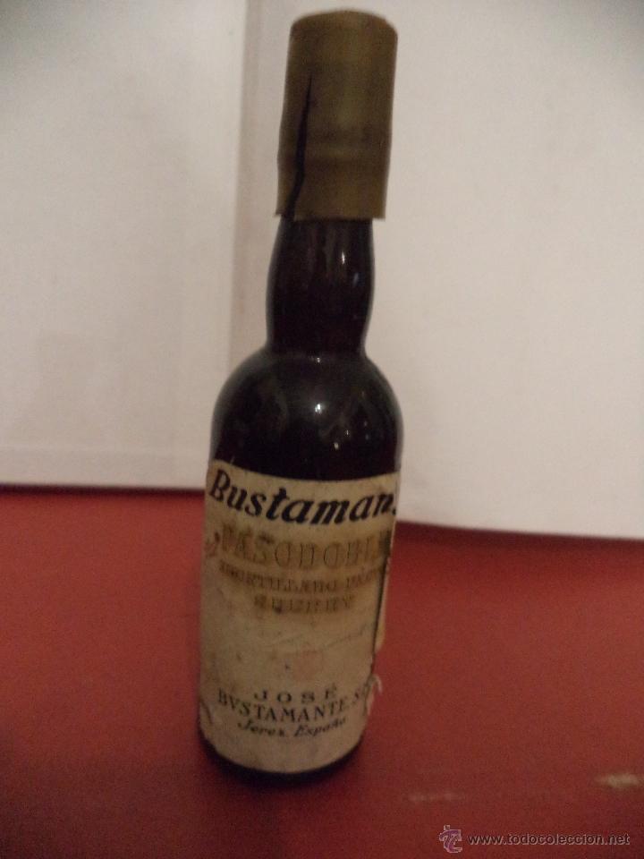Colecionismo de vinhos e licores: BOTELLIN DE AMONTILLADO PASTO SHERRY. BUSTAMANTE PASODOBLE. JOSE BUSTAMANTE. JEREZ