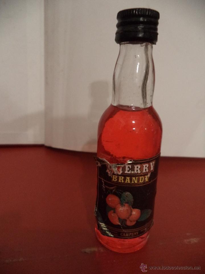 Collectionnisme de vins et liqueurs: BOTELLIN DE CHERRY BRANDY. CAMPENY. BARCELONA.
