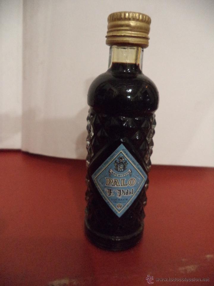 Collectionnisme de vins et liqueurs: BOTELLIN DE APERITIVO PALO F. VIDAL. DESTILER&Iacute;AS F. VIDAL CATANY, S. L. MALLORCA.